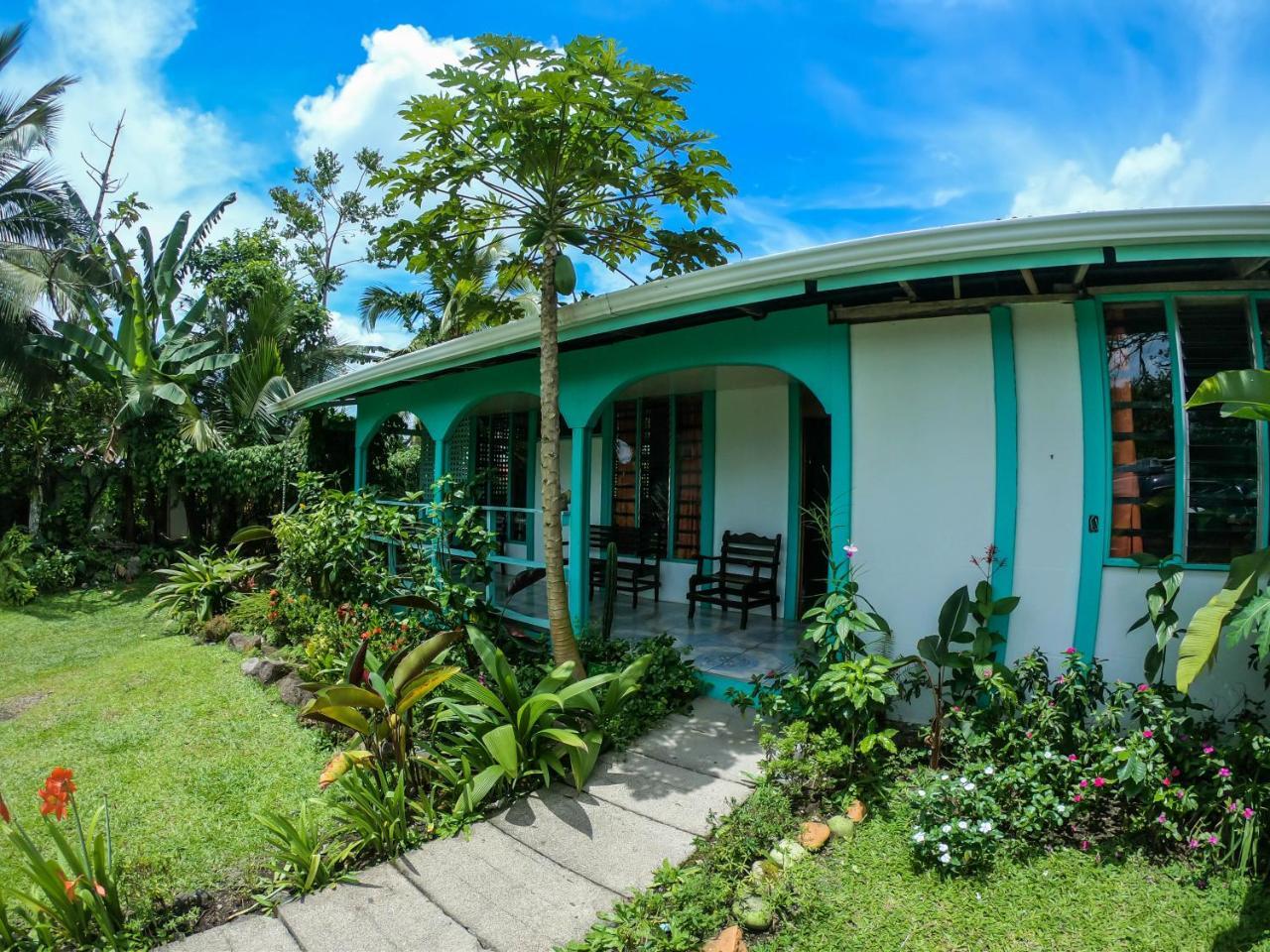 Hotel Las Flores Fortuna La Fortuna Exterior photo